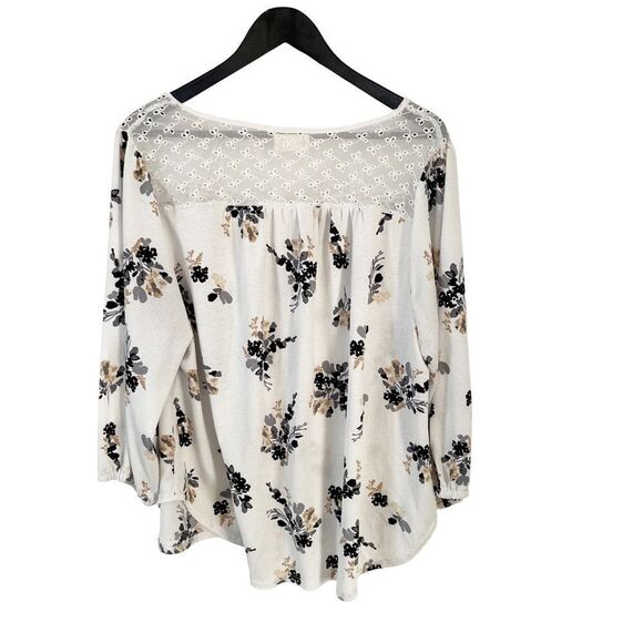 Melloday White Floral Pattern Eyelet Boho Peasant Long Sleeve Spilt Vneck Blouse - Picture 2 of 8